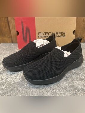 Skechers GO WALK Joy Sensational Day Black Slip-On Shoes Women’s 6.5